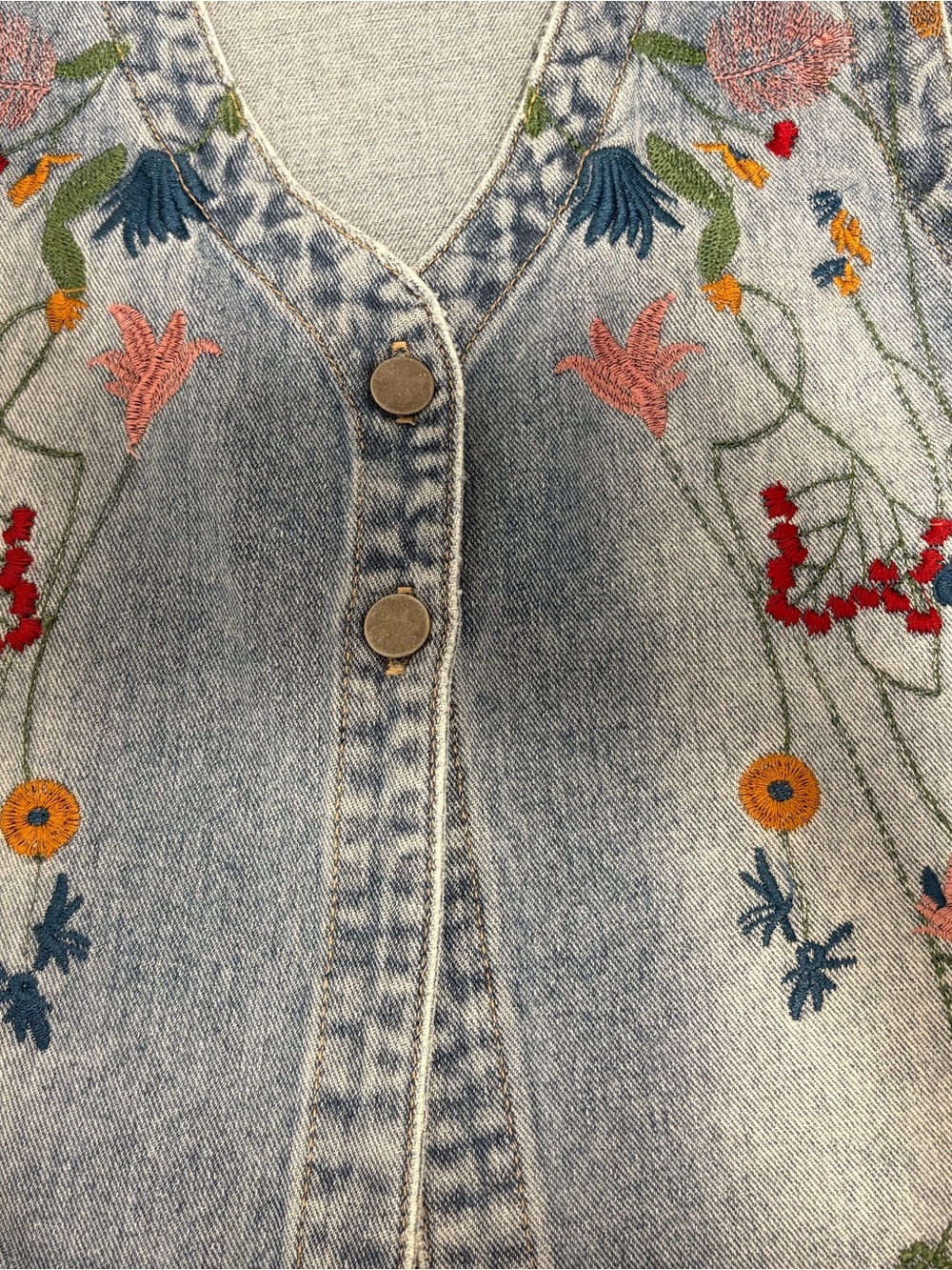 Culture Embroidered Light Wash Denim Vest with Floral Accent- NEW! - Picture 3 of 6